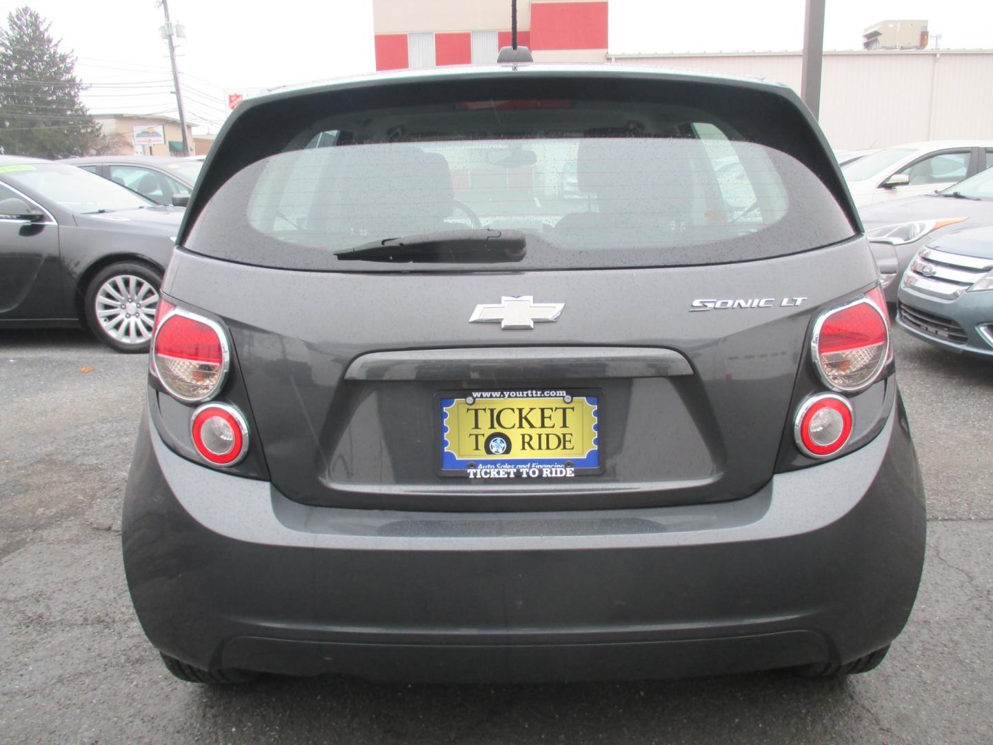 2016 GRAY Chevrolet Sonic LT Auto 5-Door (1G1JC6SG9G4) with an 1.8L L4 DOHC 24V engine, 6A transmission, located at 1254 Manheim Pike, Lancaster, PA, 17601, (717) 393-9133, 40.062870, -76.323273 - Photo#5